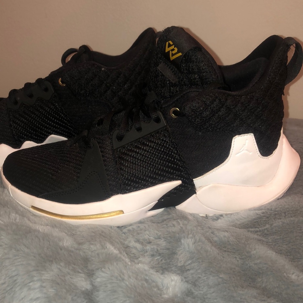 Air Jordans size 7Y Great condition